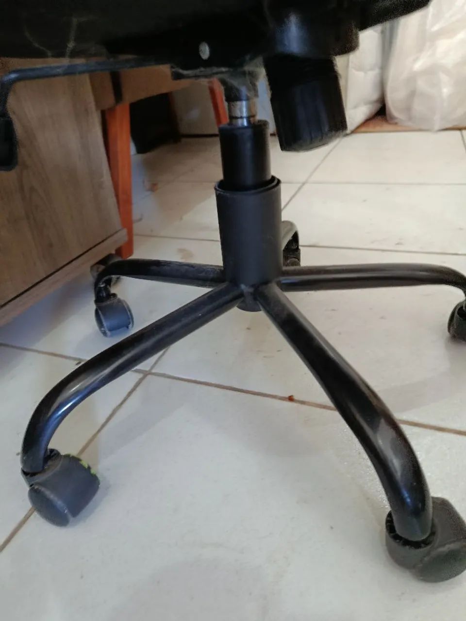 Cadeira executiva  - Foto 4