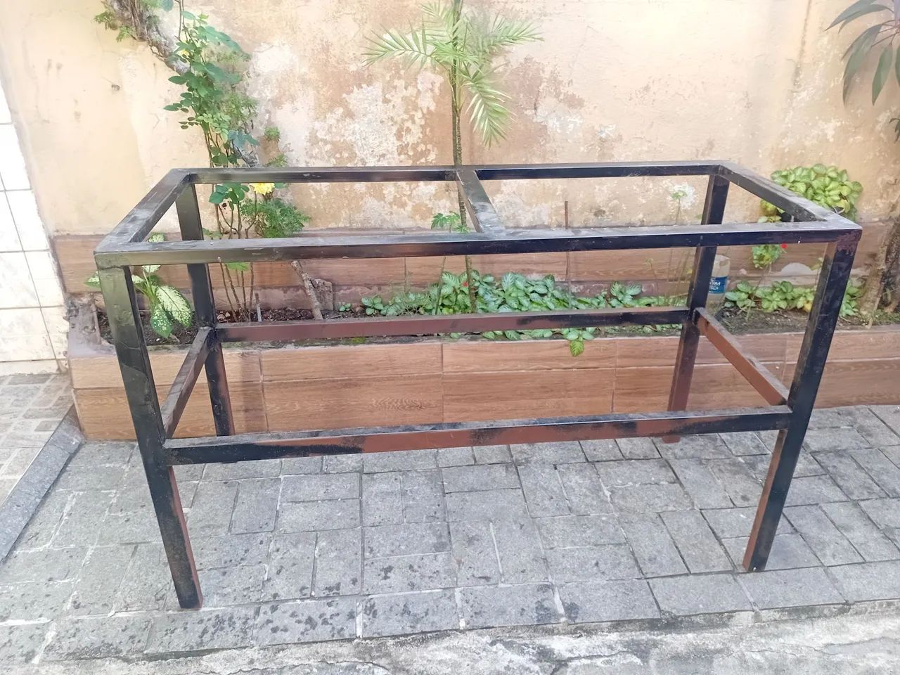 Bancada  nova tenho 2 cada uma 400