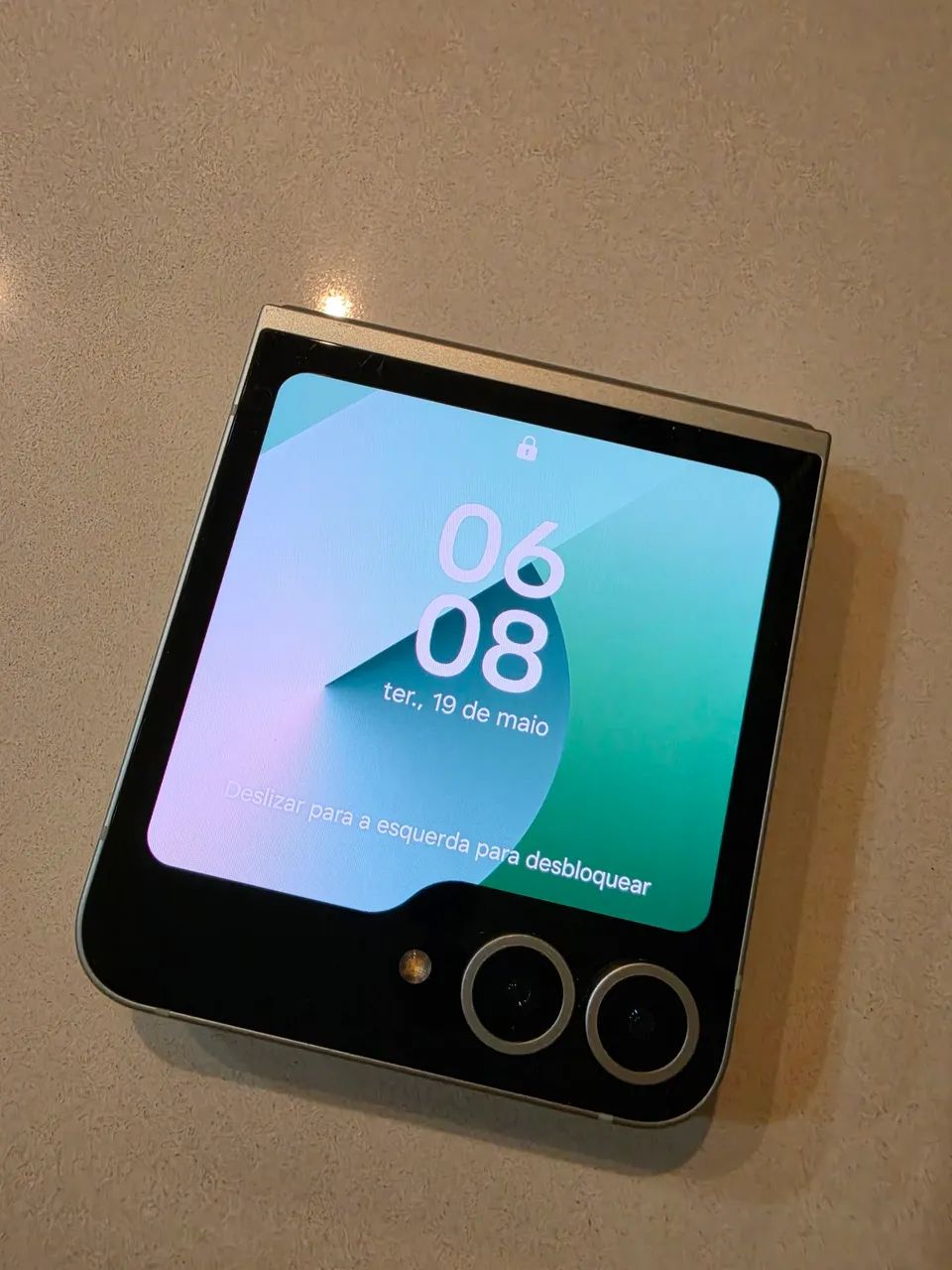 Galaxy Z Flip 6 - Perfeito estado  - Foto 2