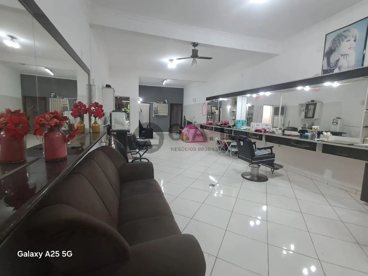Prédio Comercial na Vila Marta, Sorocaba-SP: 4 quartos, 2 suítes, 2 salas, 4 banheiros, 2 