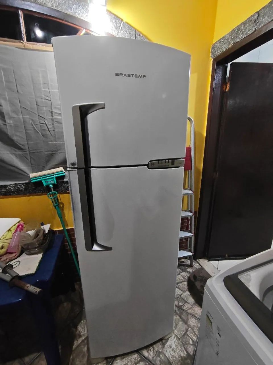 Geladeira Frost Free Brastemp 375L