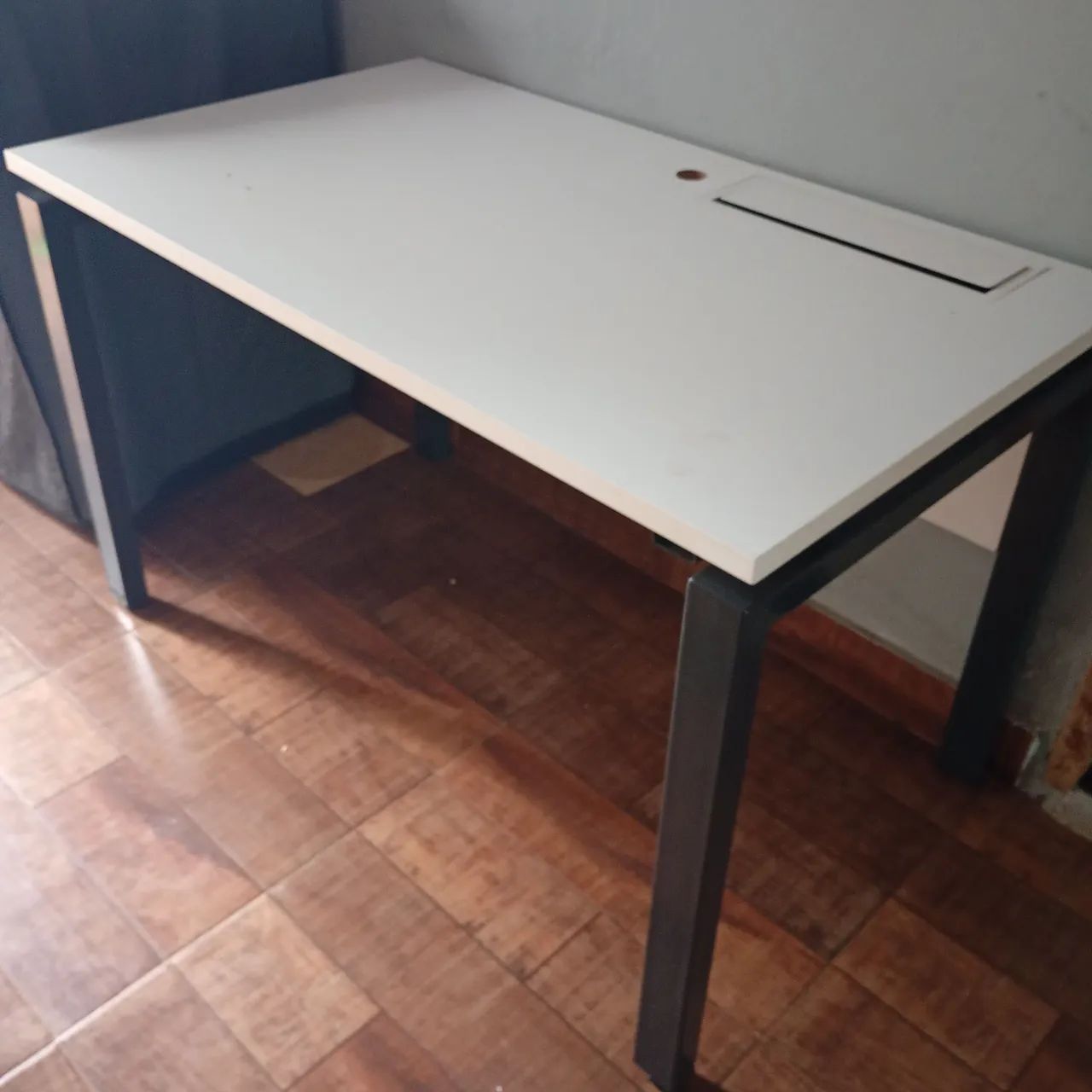 Mesa computador reforçada pés di ferro 