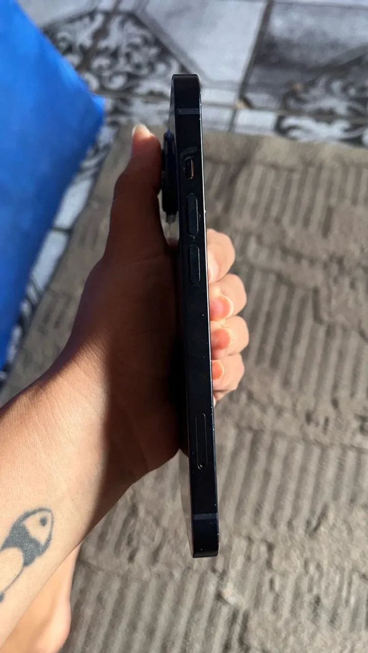 iPhone 14 azul  - Foto 3