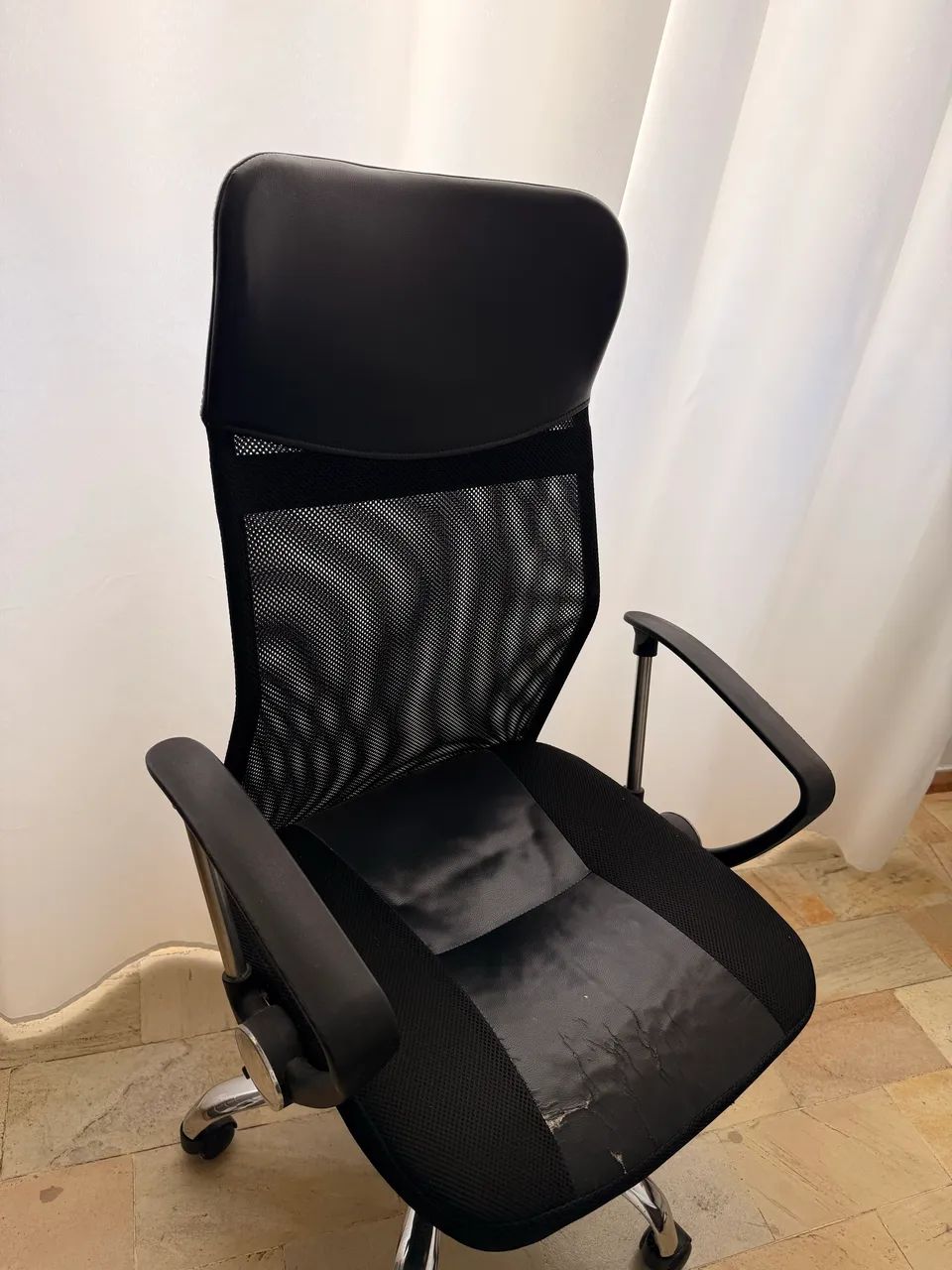 Cadeira de escritório confortável  - Foto 3