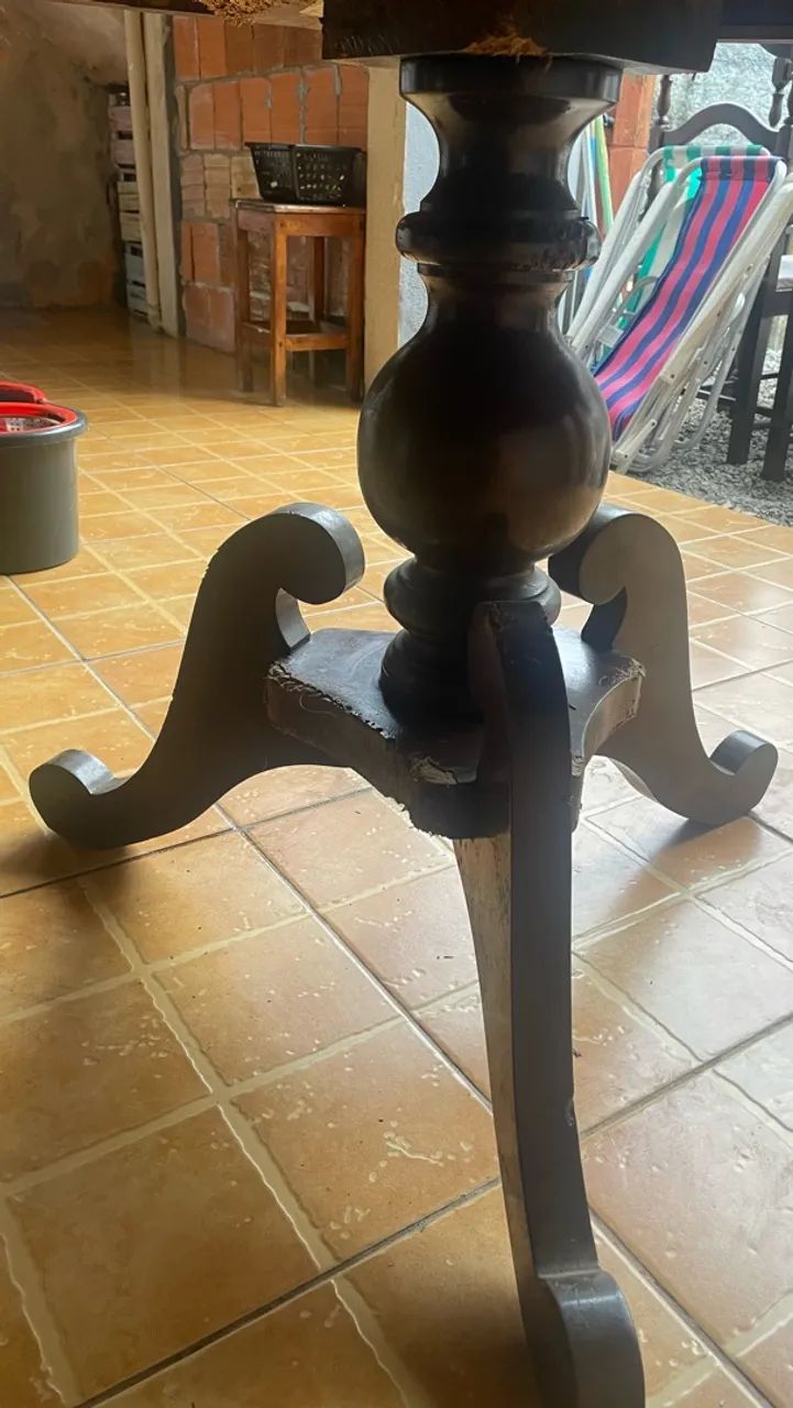 Mesa de madeira com 6 cadeiras - Foto 3