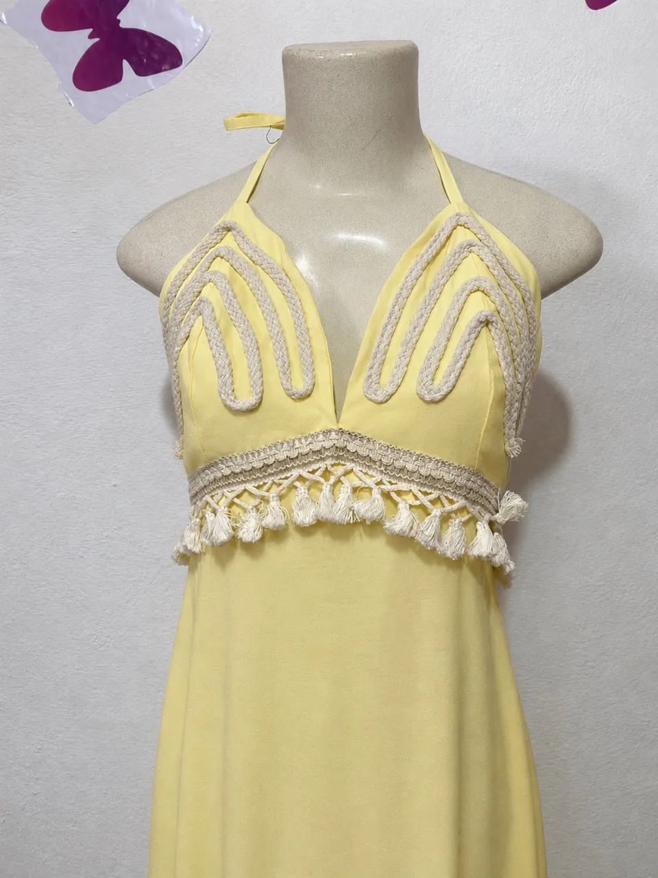 Vestido longo amarelo bordado 