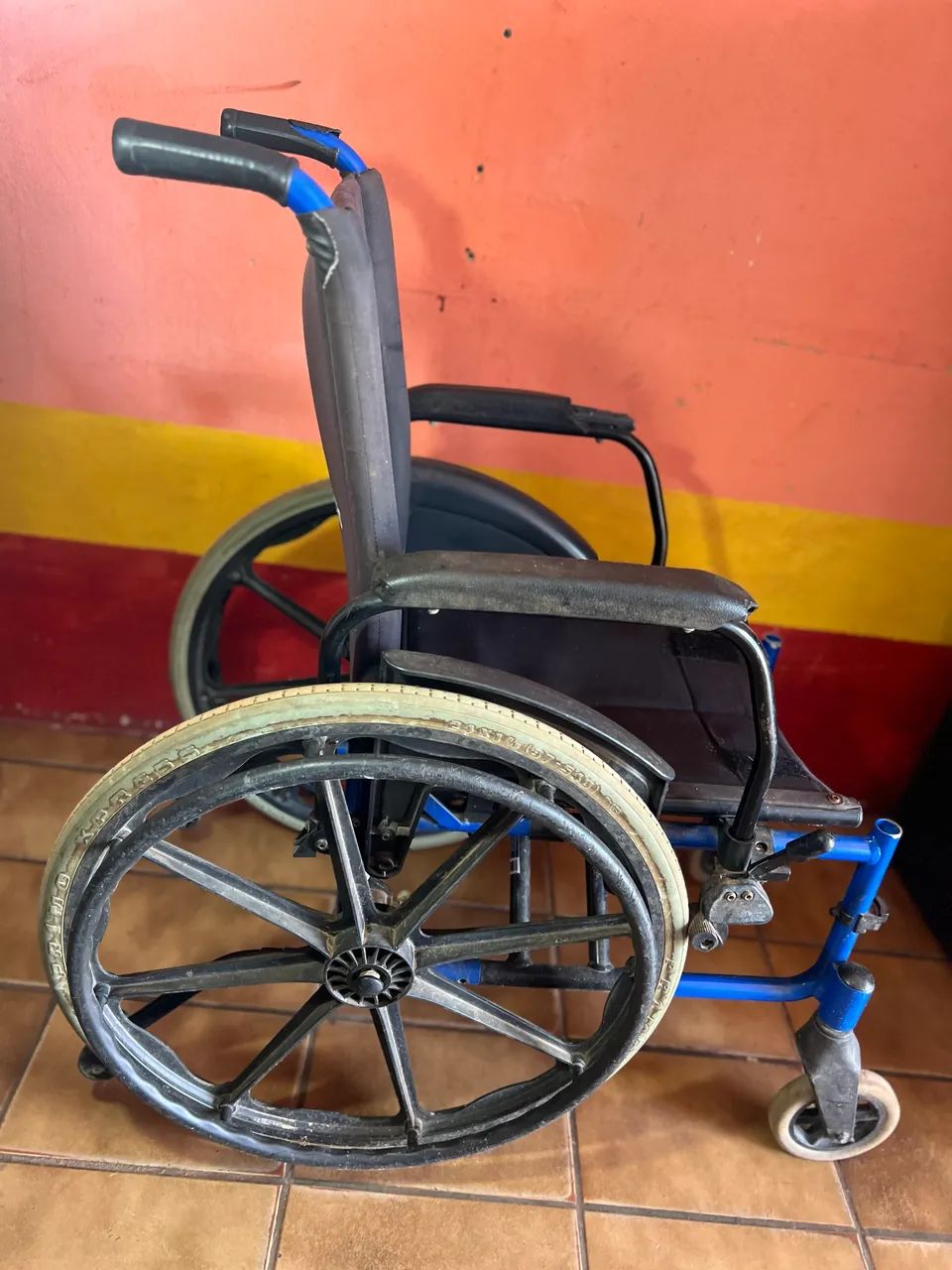 Cadeira de Rodas - Foto 5