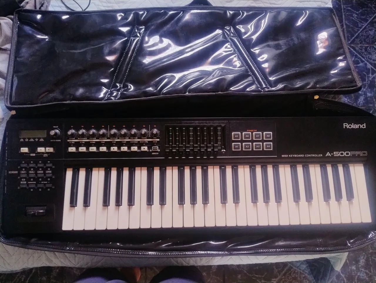 Teclado controlador Roland - Foto 2