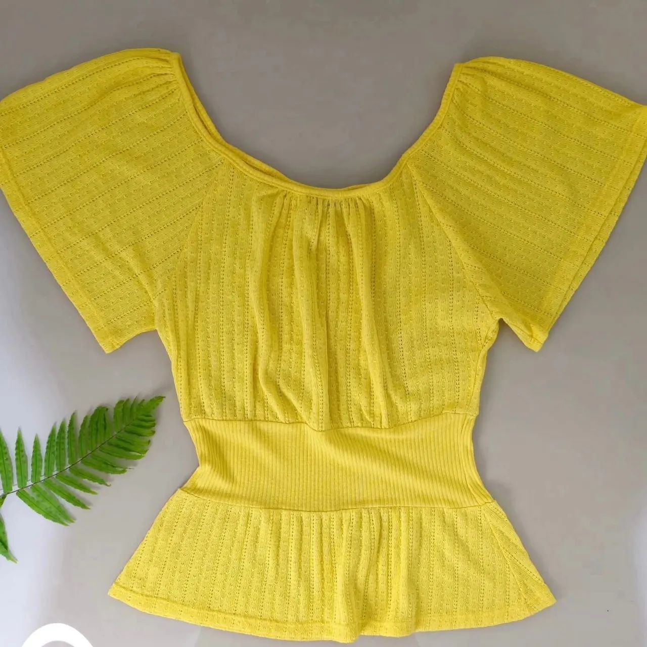 Kit 5 blusas femininas tamanho M  - Foto 5