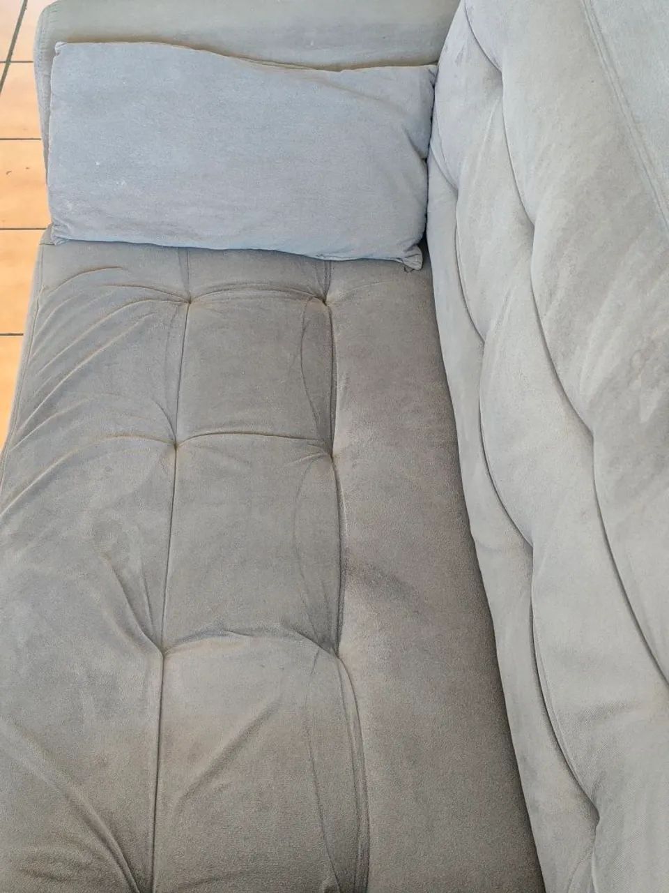 Sofá de 2 lugares 