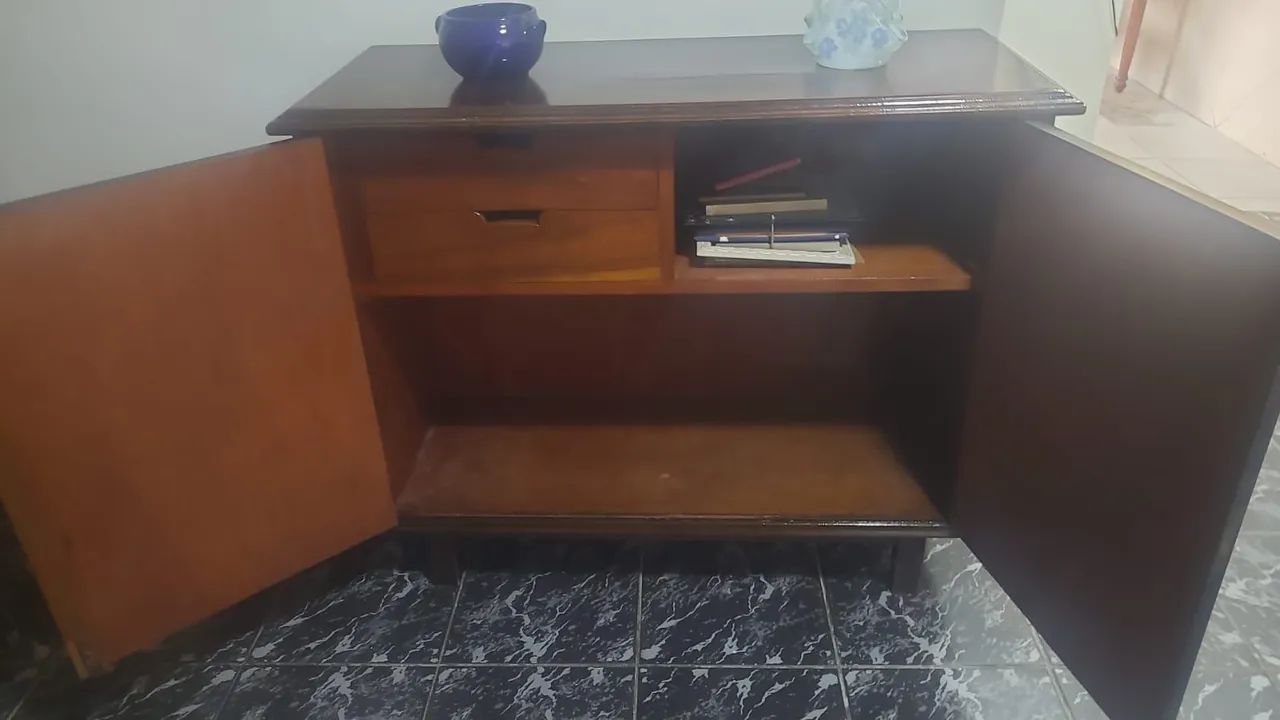 Buffet Aparador de Madeira com 2 Portas e Gavetas - Foto 4