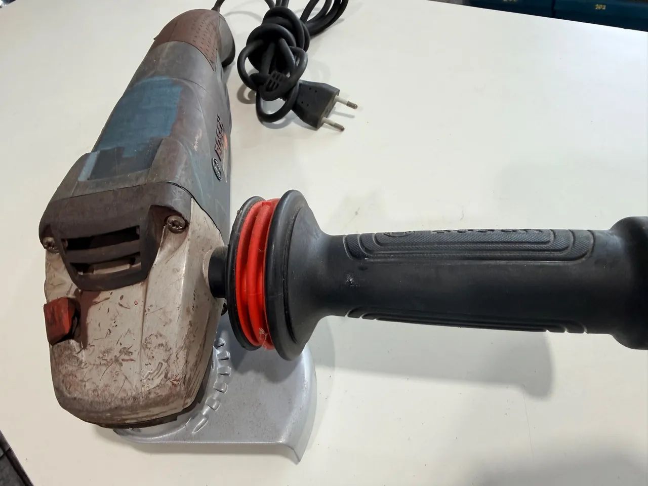 Esmerilhadeira Bosch 5 polegadas GWS 18-125 PL 220 volts - Foto 3