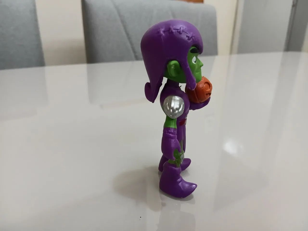 Boneco Duende verde articulado Hasbro  - Foto 3
