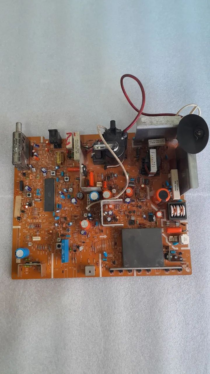 "PLACA DA TV SHARP PARA RETIRAR PEÇAS"