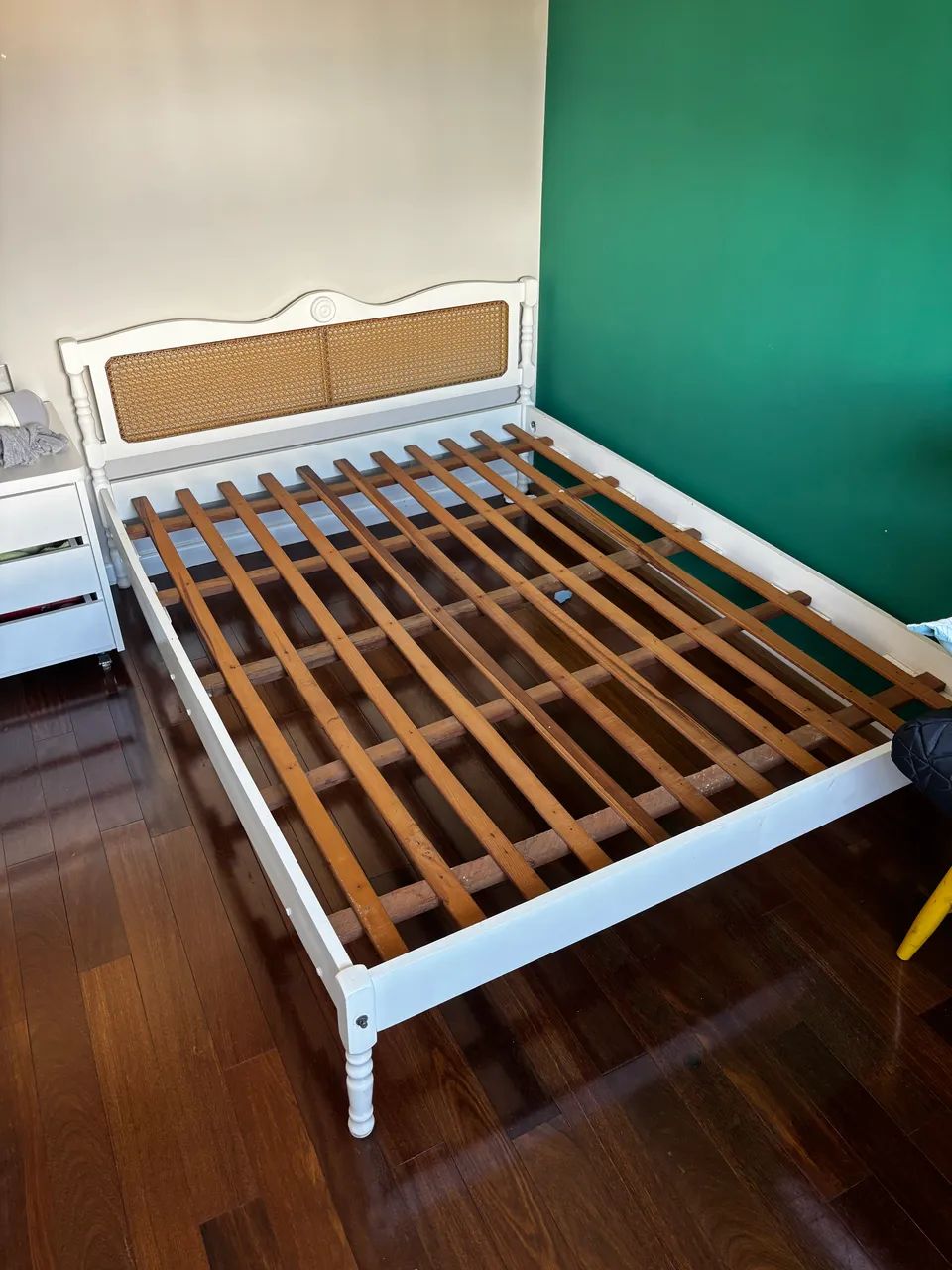 Cama de casal de madeira - Foto 2