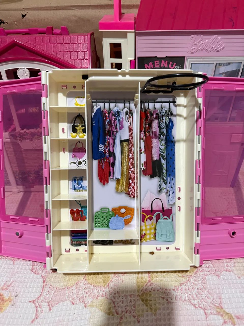 Barbie casa e armário de brinquedo - Foto 2