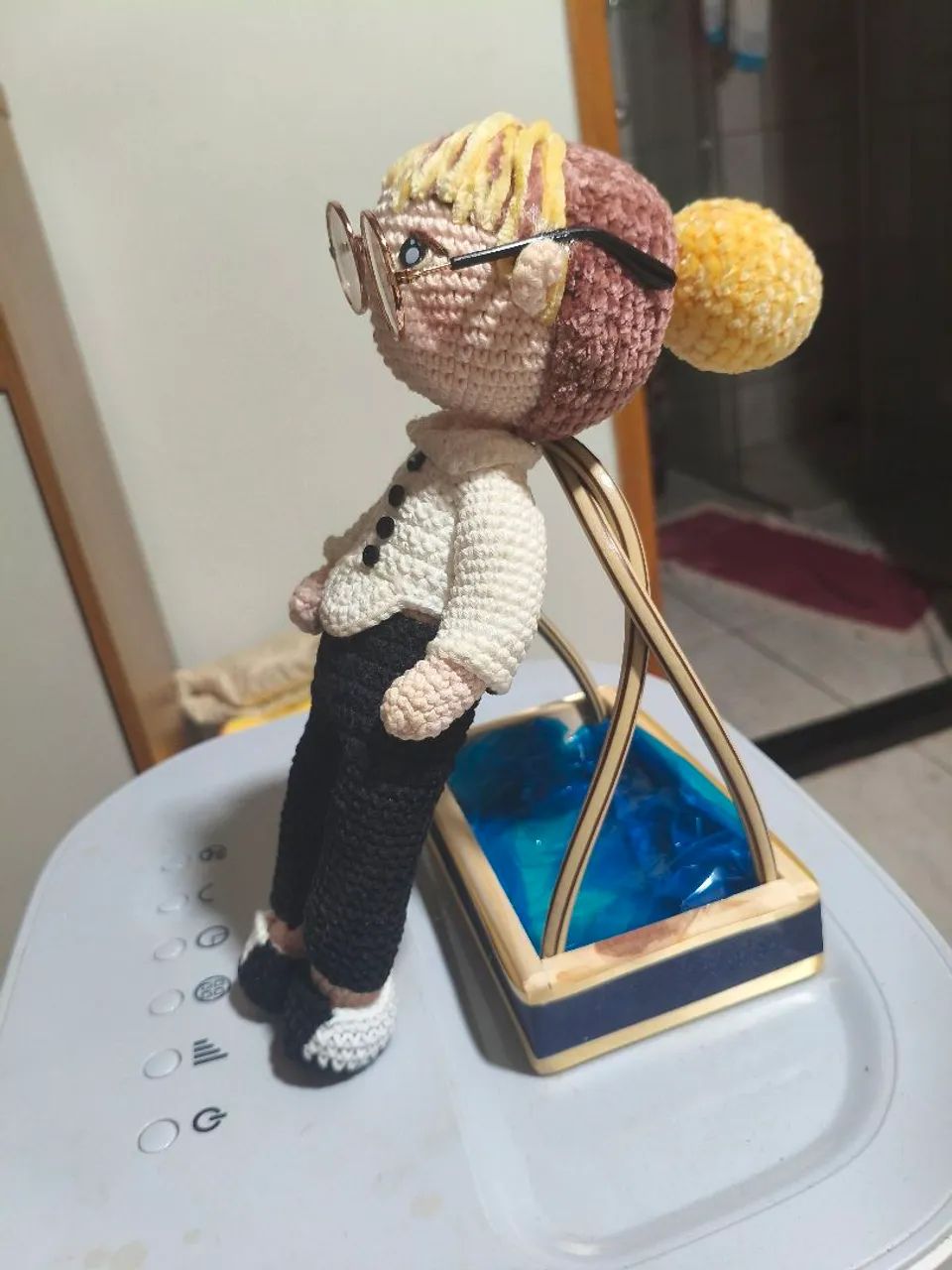 Mar ília Mendonça de amigurumi  - Foto 2
