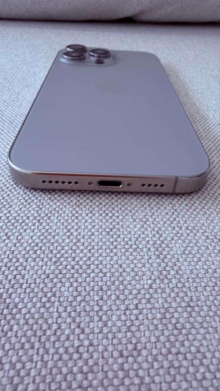 iPhone 16 Pro Max - 256gb - Foto 2