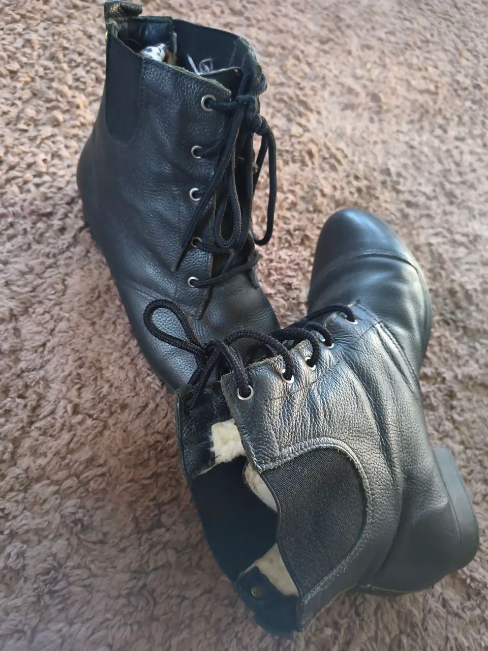 Botas Arezzo, cravo e canela e outros - Foto 3