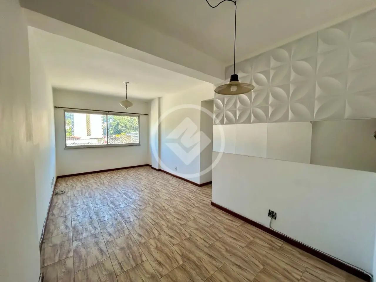 Apartamento 2 quartos, elevador e garagem, 65m, Várzea, Teresópolis/RJ codigo: 77139