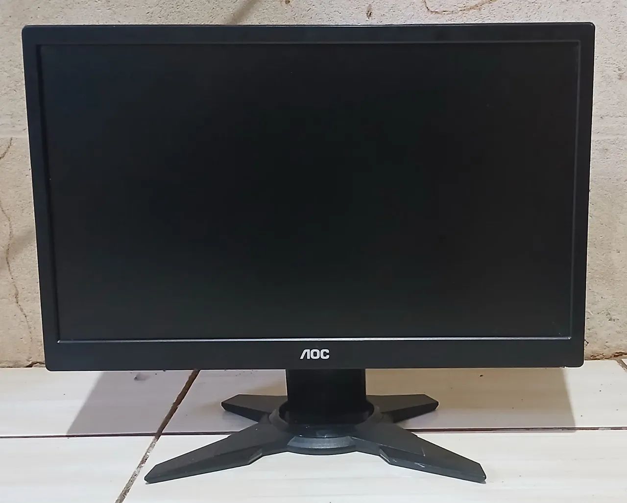 Monitor 18 polegadas 