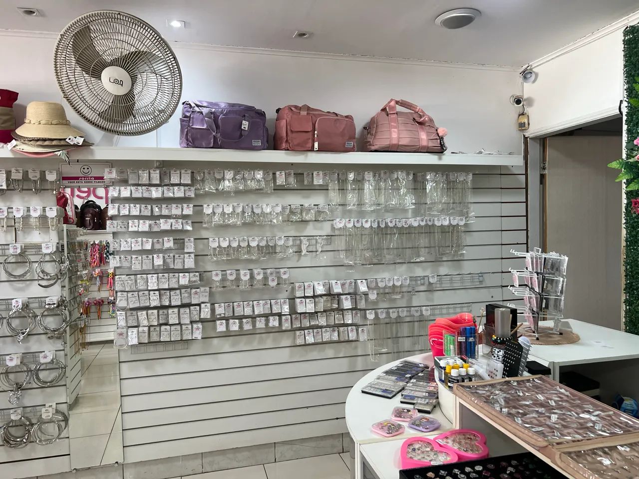 Vendo Loja de Acessórios femininos em Inhumas - Foto 5