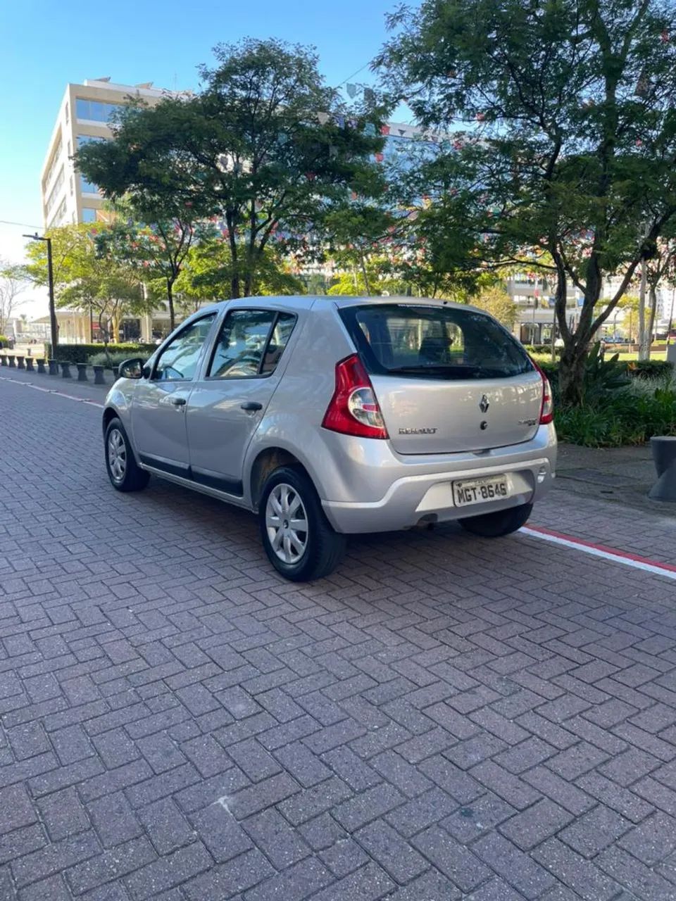 Renault Sandero Expression Hi-flex 1.6 8V 5P 2010 - Foto 4