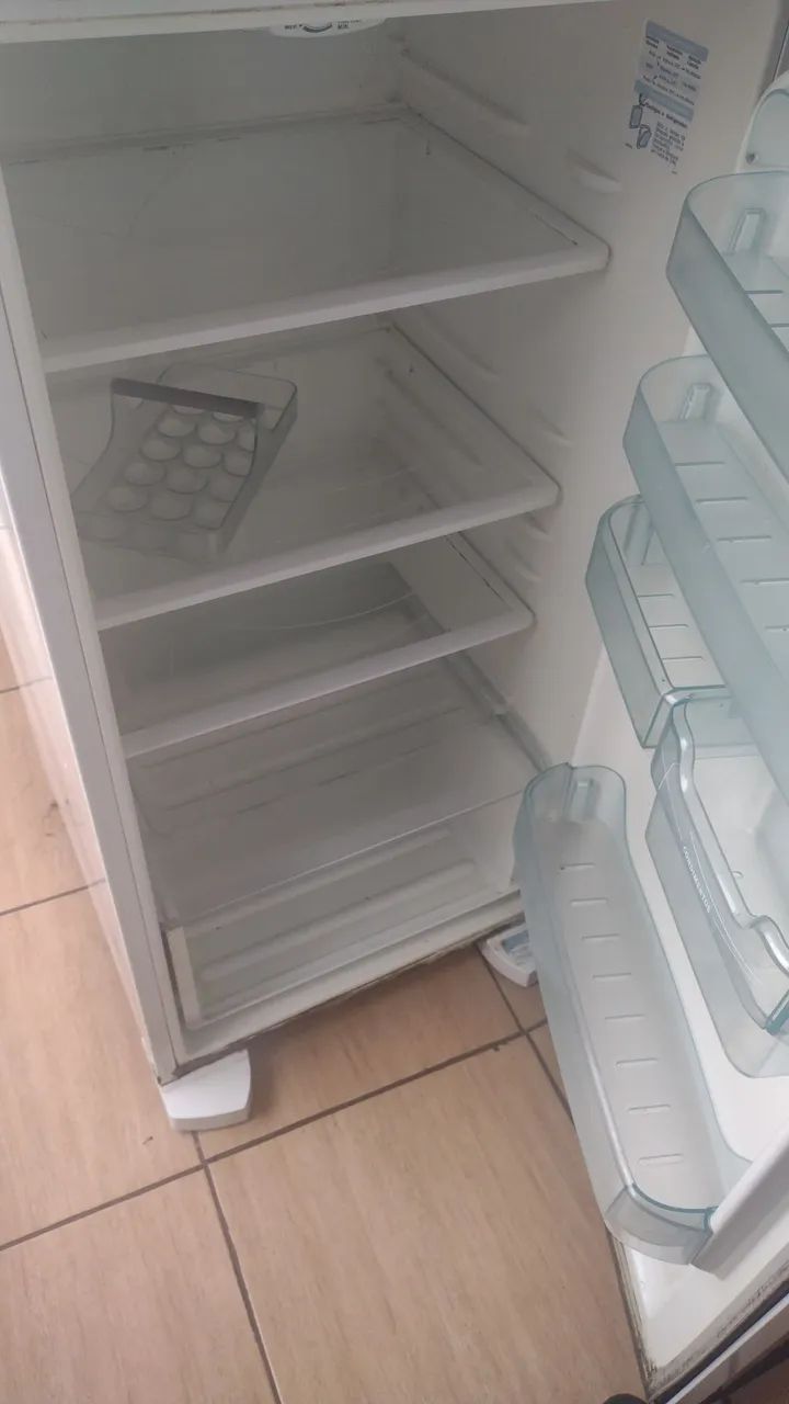 Geladeira com defeito 