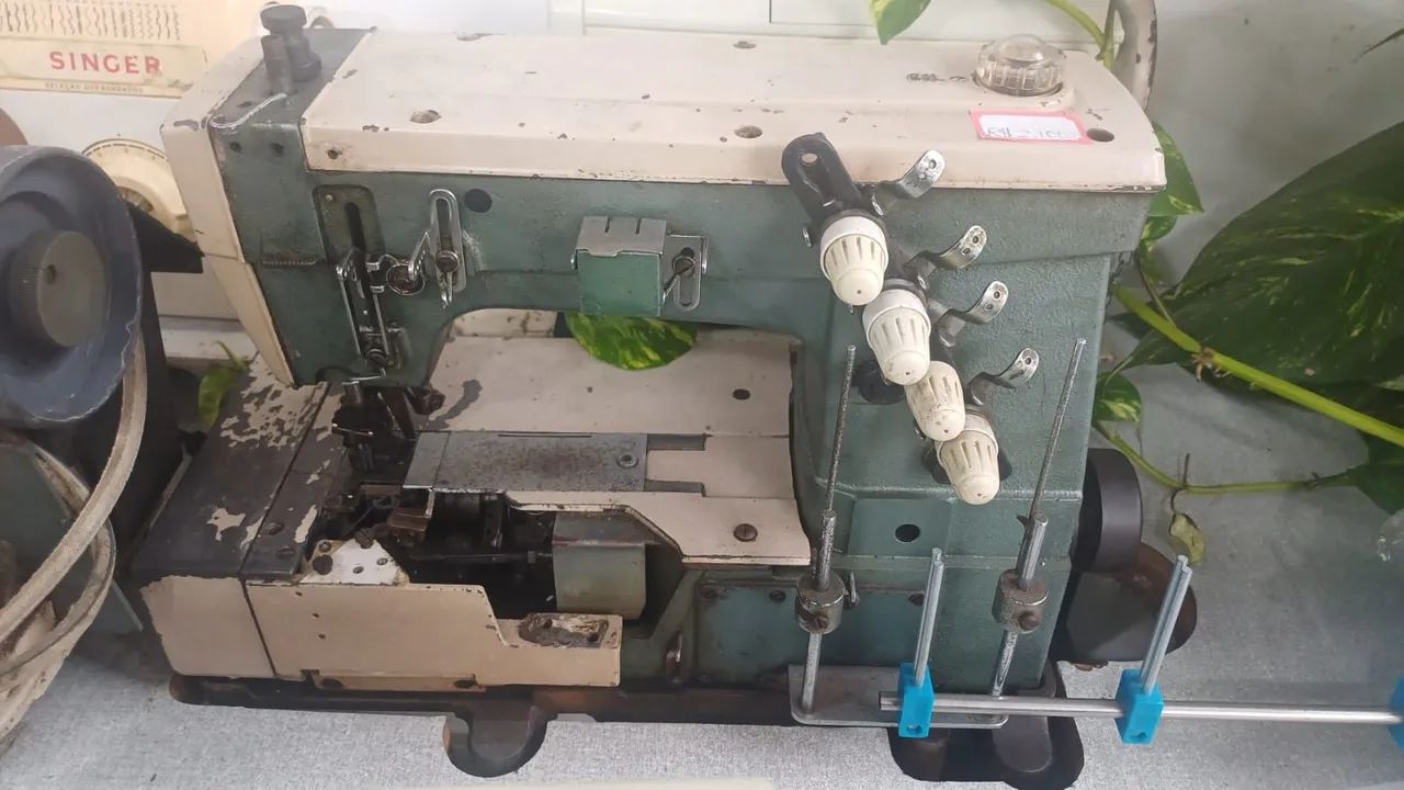 Máquina overloque - Foto 3