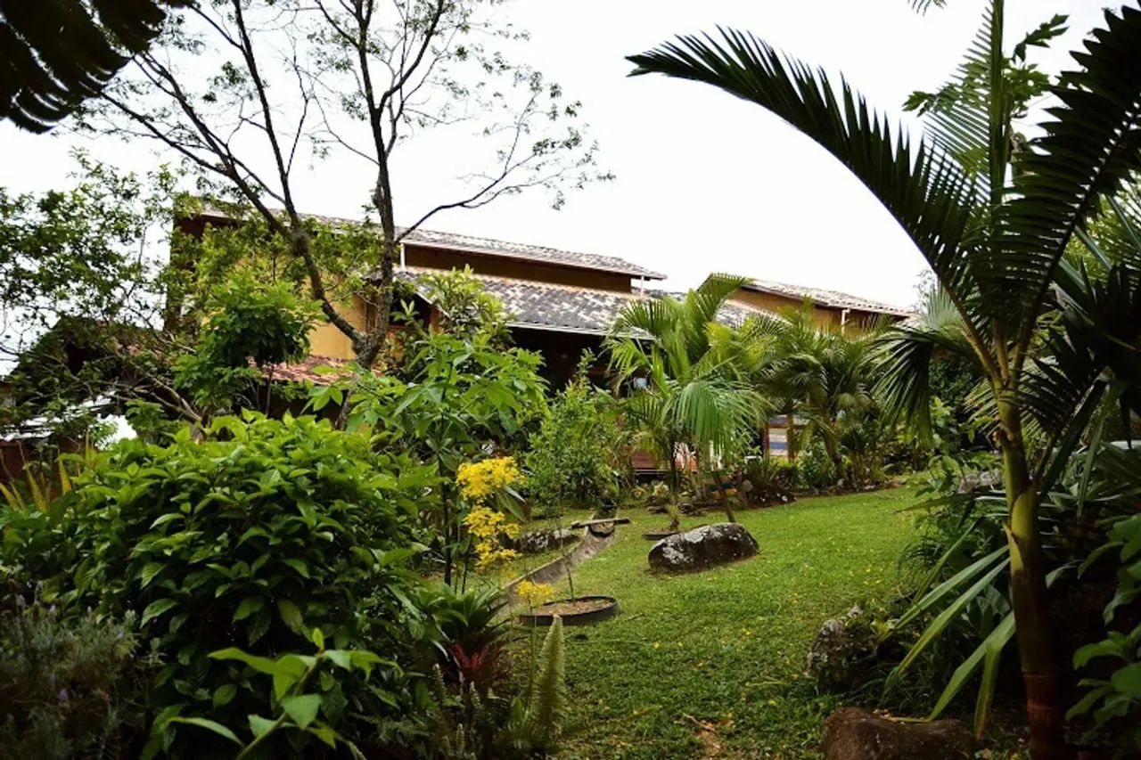 Hotel em Rua Bertoldo Gaspar Vieira - Gamboa - Garopaba/SC