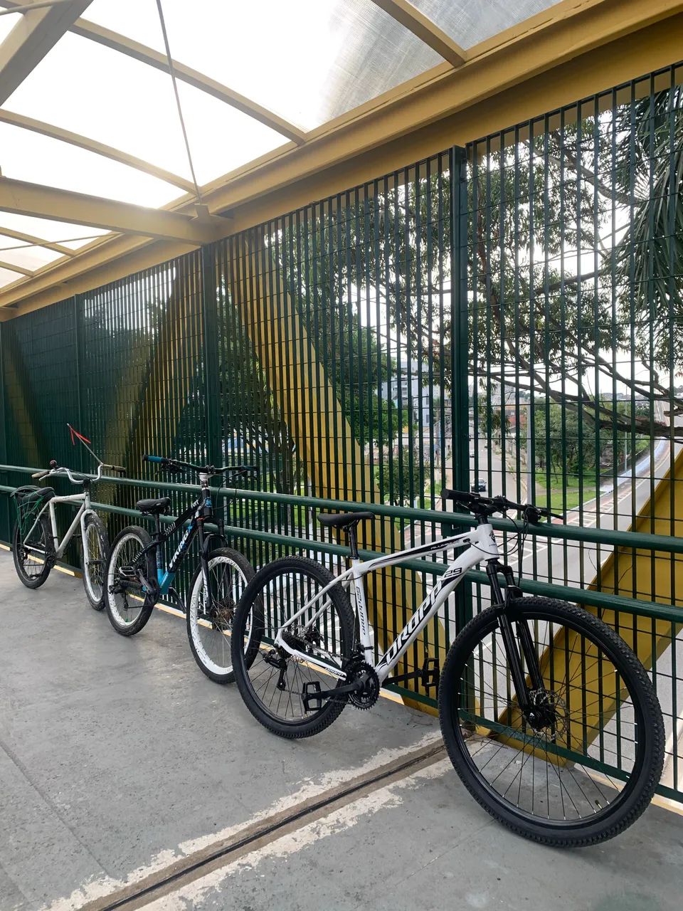 ACEITO TROCA - BICICLETA ARO 29 !!