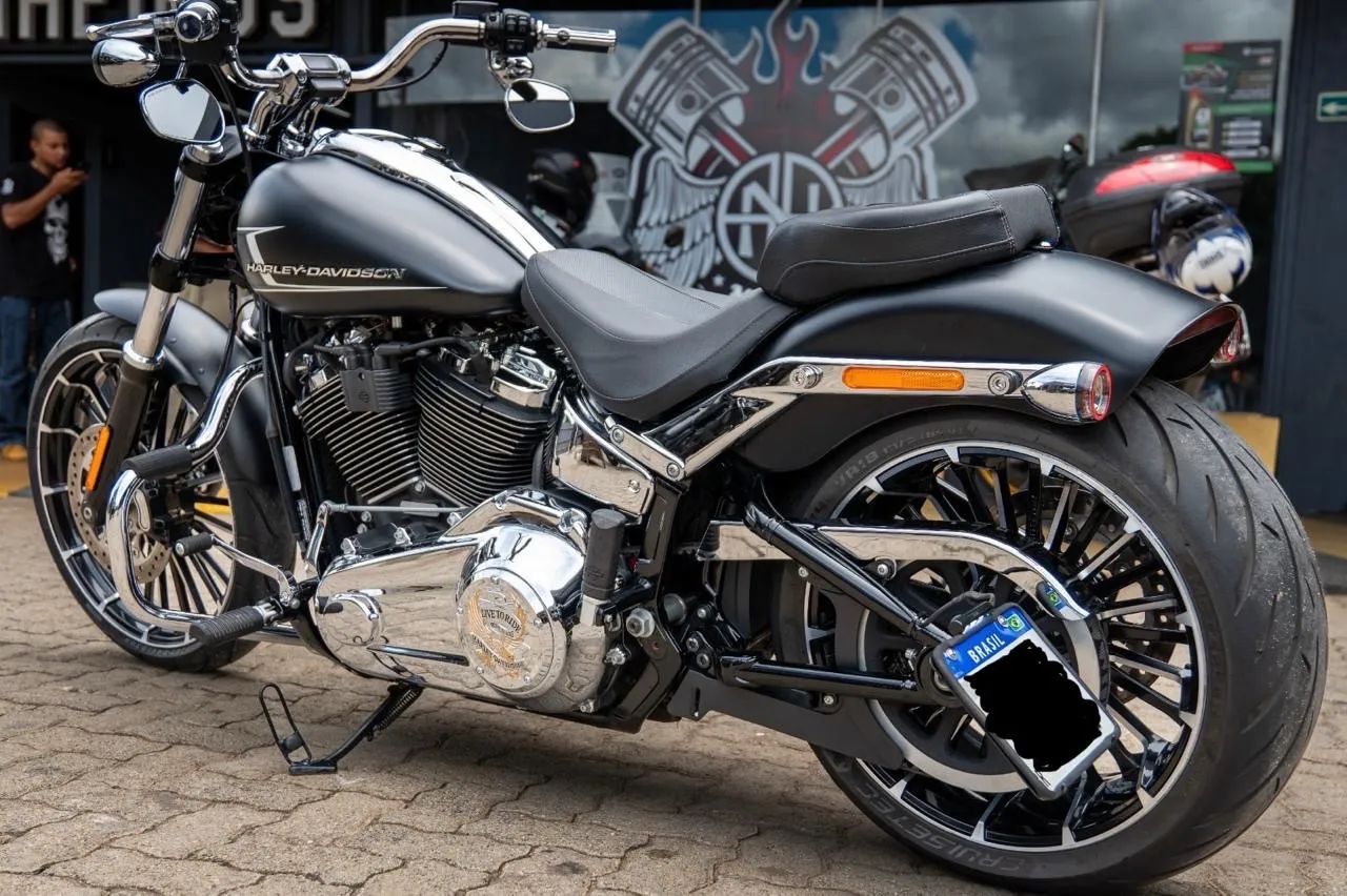 Harley Deividson Breakout - Foto 2