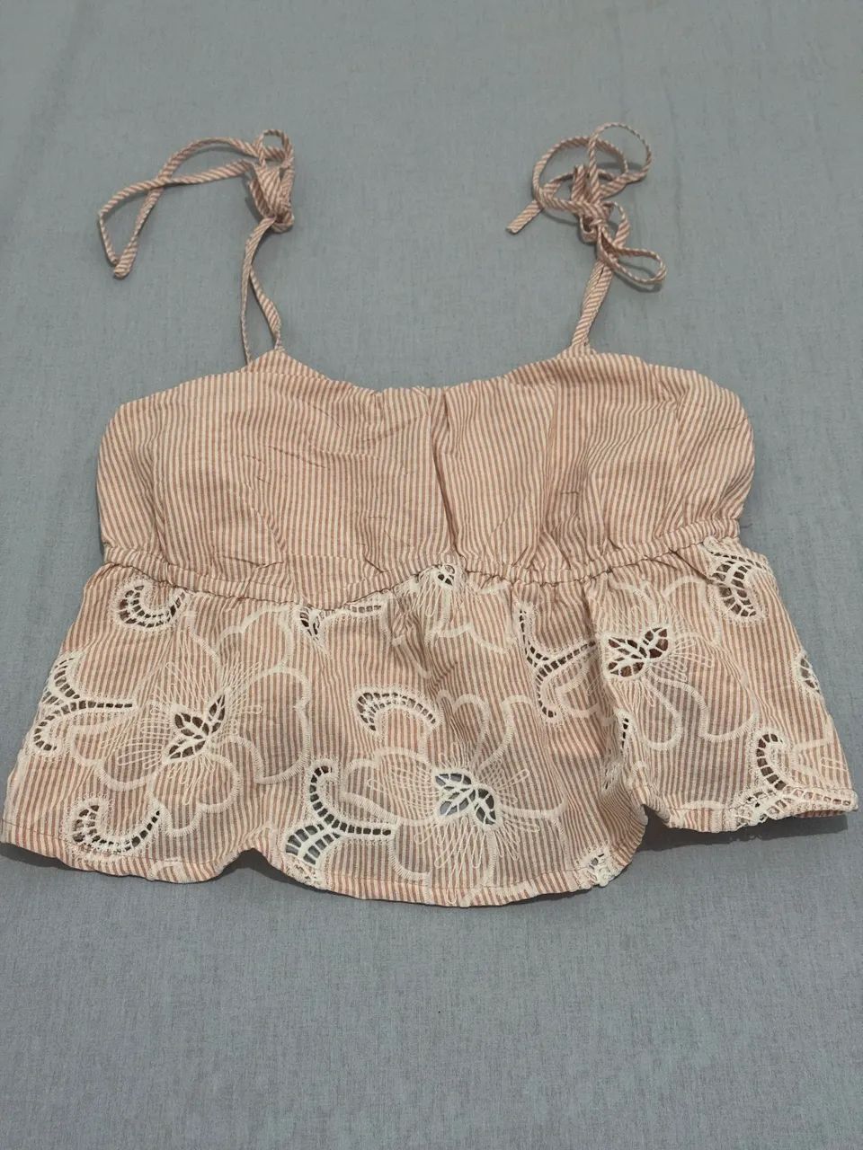 Blusa cropped 