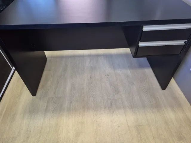 Mesa de escritório preta 1,41 x 0,59