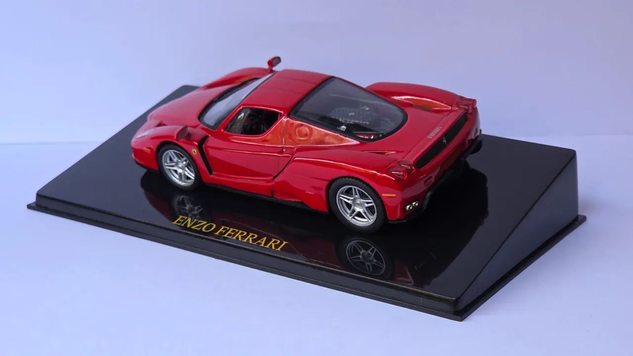 Detail Cars 1/43 Ferrari ミニカー Miniatura IXO Ferrari Enzo 1:43 Ferrari Collection - Hobbies e