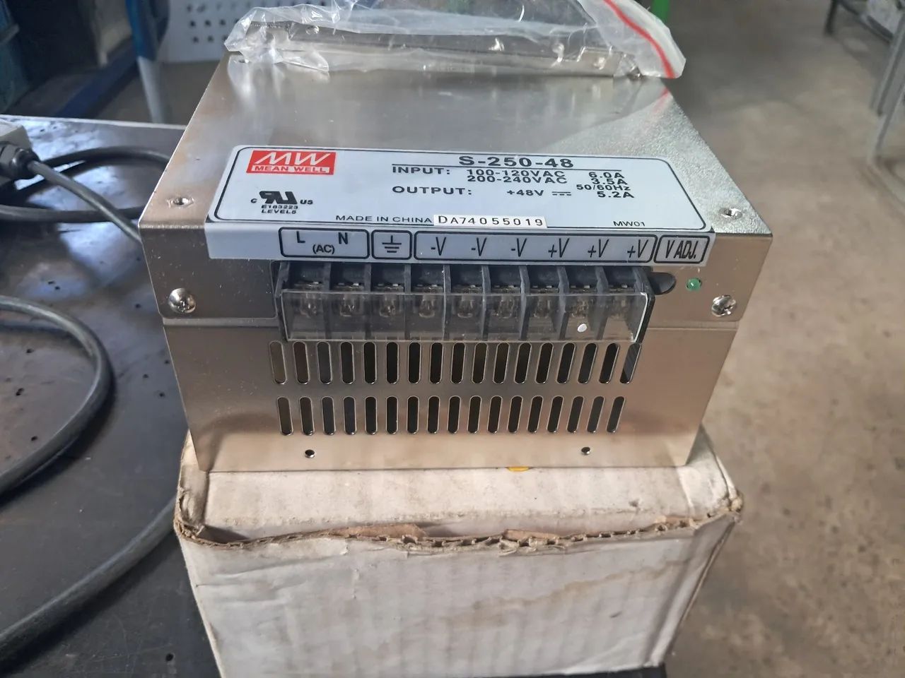 Fonte chaveada 48V - 5,2A