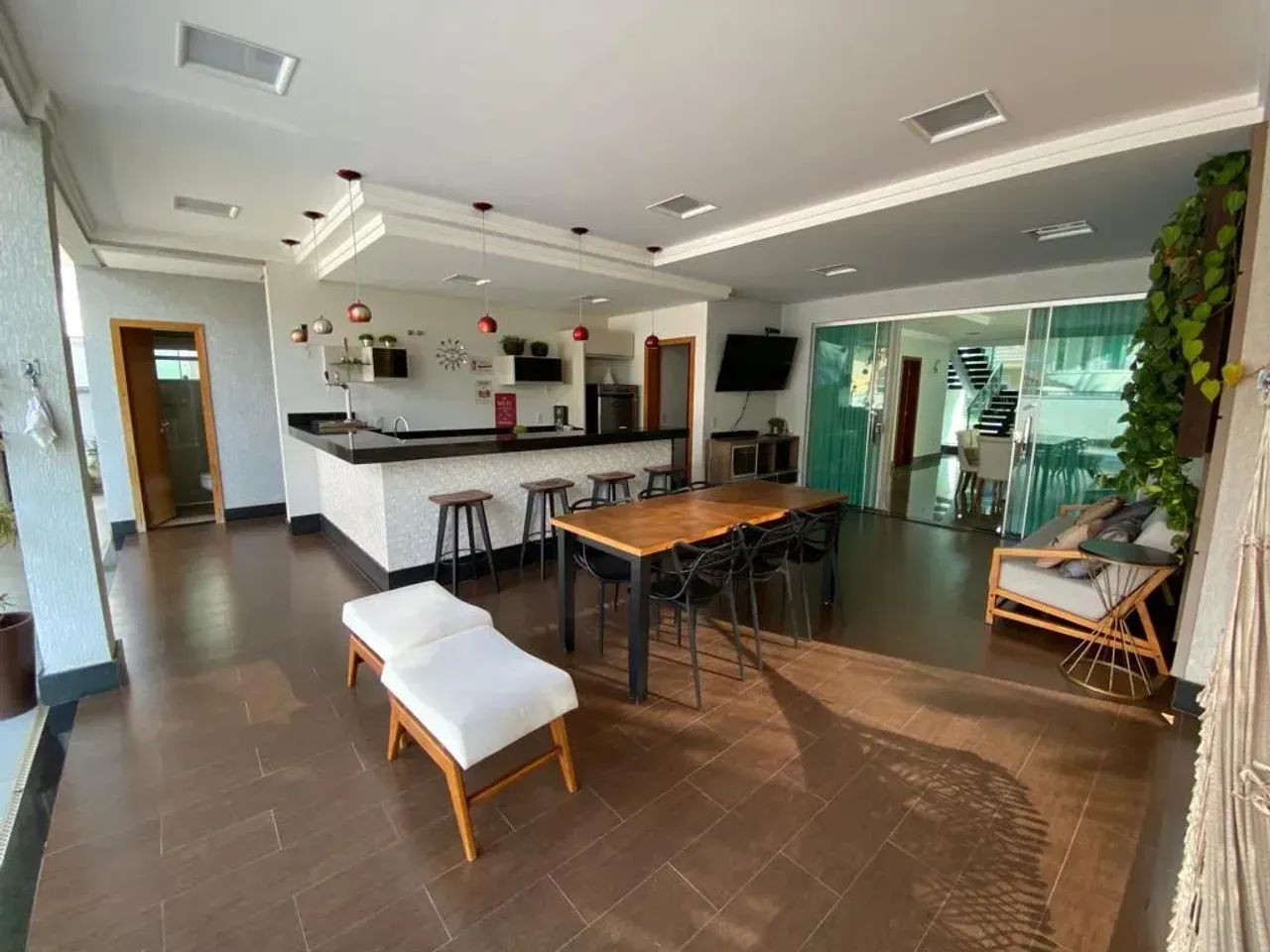 Excelente sobrado mobiliado no Jardins Florenca