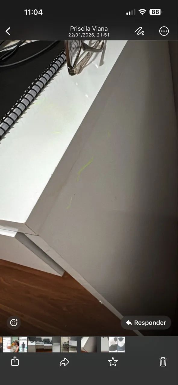 Mesinha para estudo e/ou computador 
