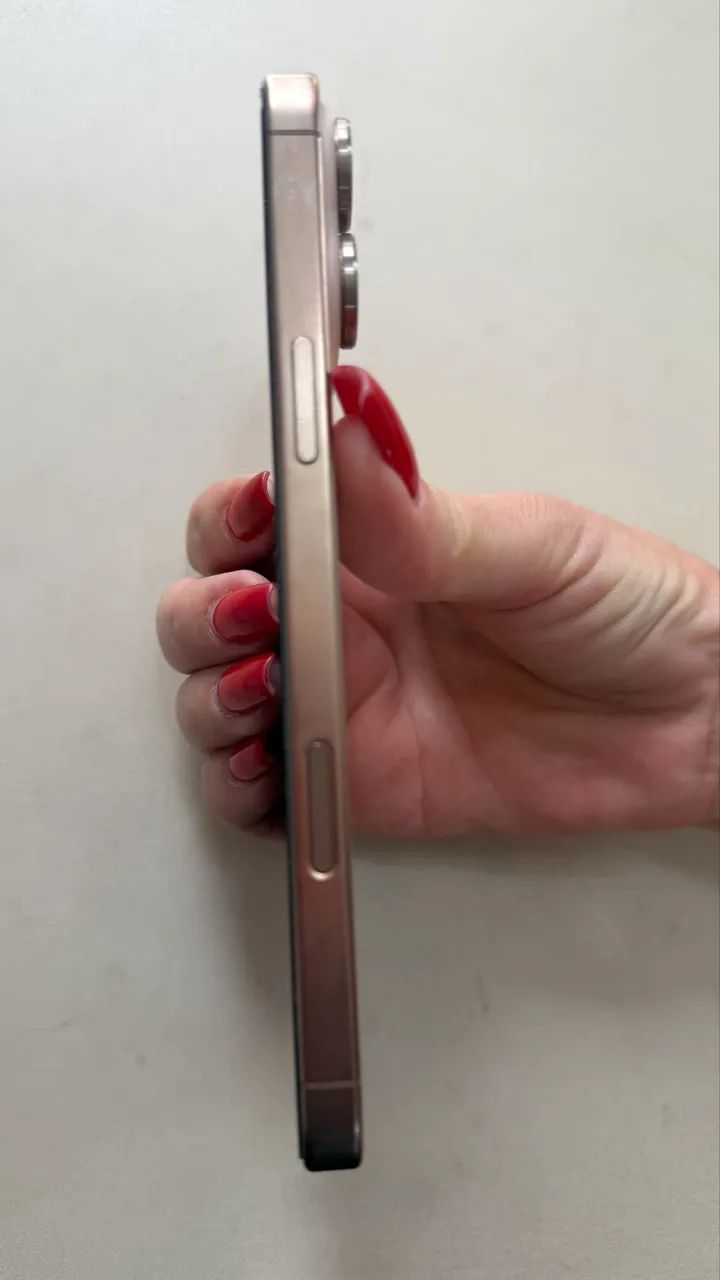 iPhone 16 pro Max  - Foto 4