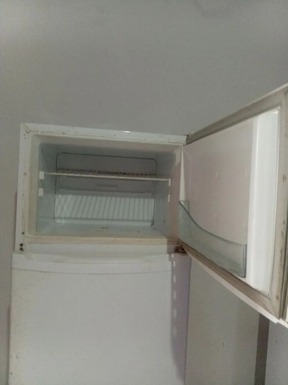 Vendo geladeira usada  - Foto 2