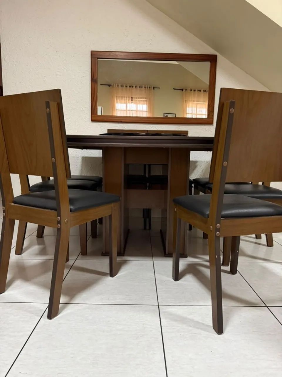 Mesa com centro giratório e cadeiras (8 lugares)  - Foto 3