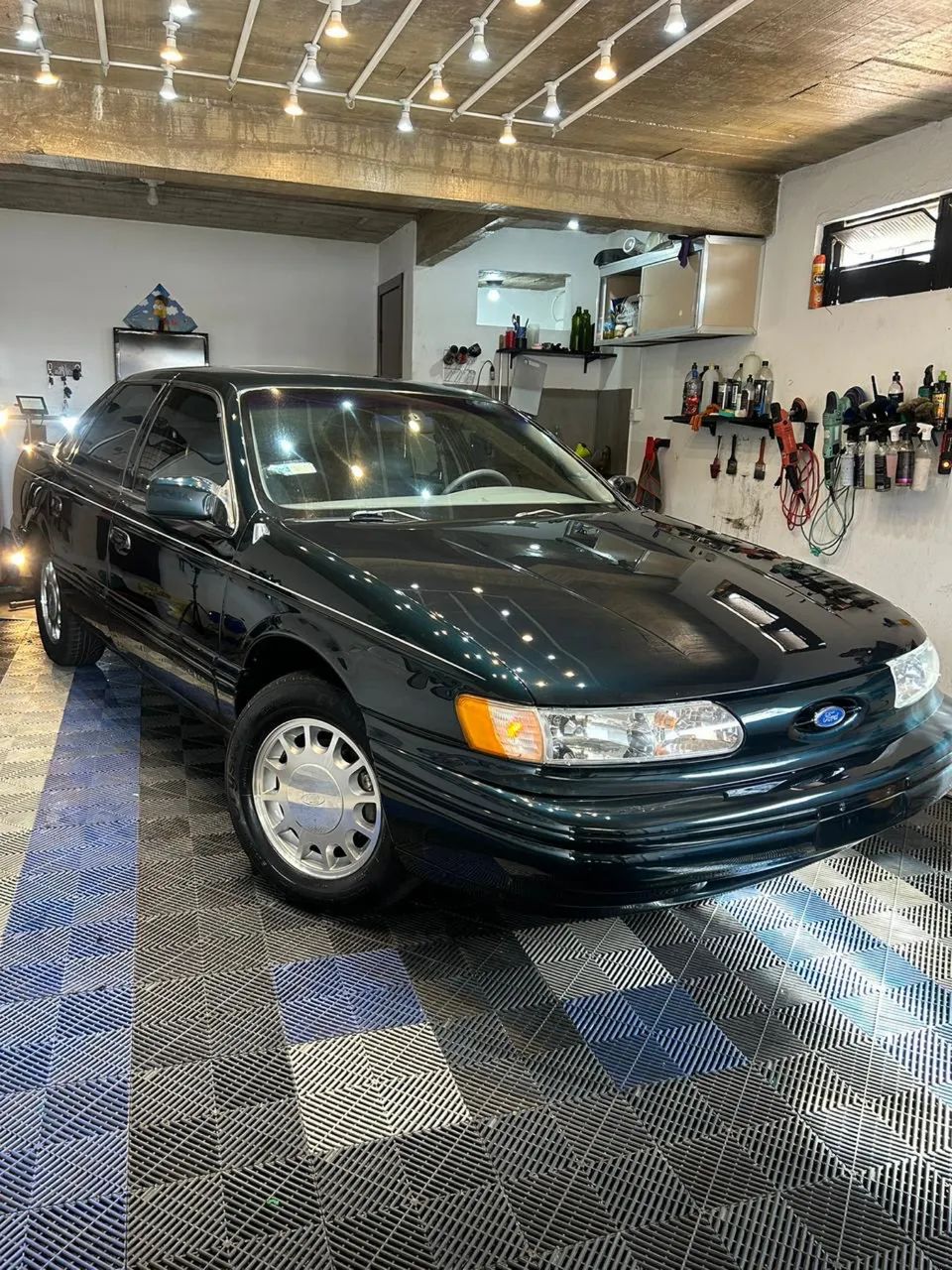 Ford Taurus Taurus L/LX 3.0 V6 1995
