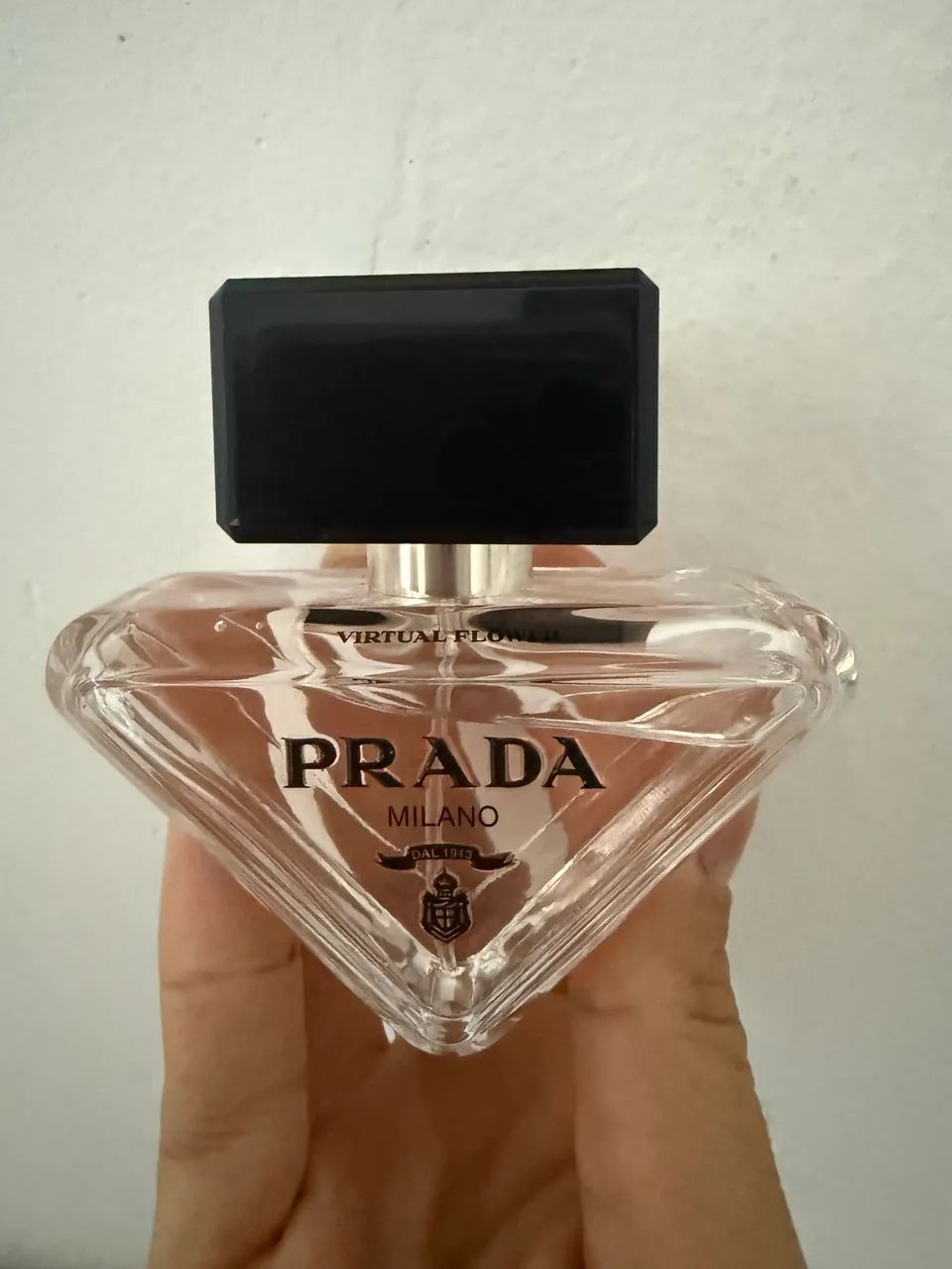 Prada paradoxe flower
