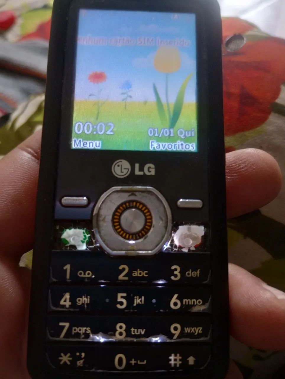 Vendo esse celular LG relíquia 