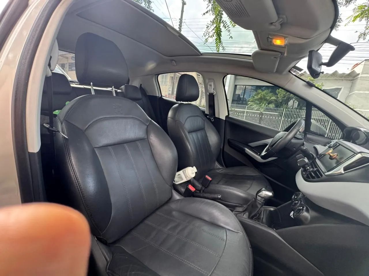 Peugeot 208 Allure 1.5 Flex 8V 5P 2014 - Foto 5