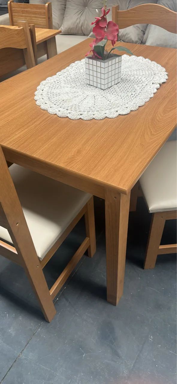 Mesa de jantar com 4 cadeiras / NOVO  - Foto 2