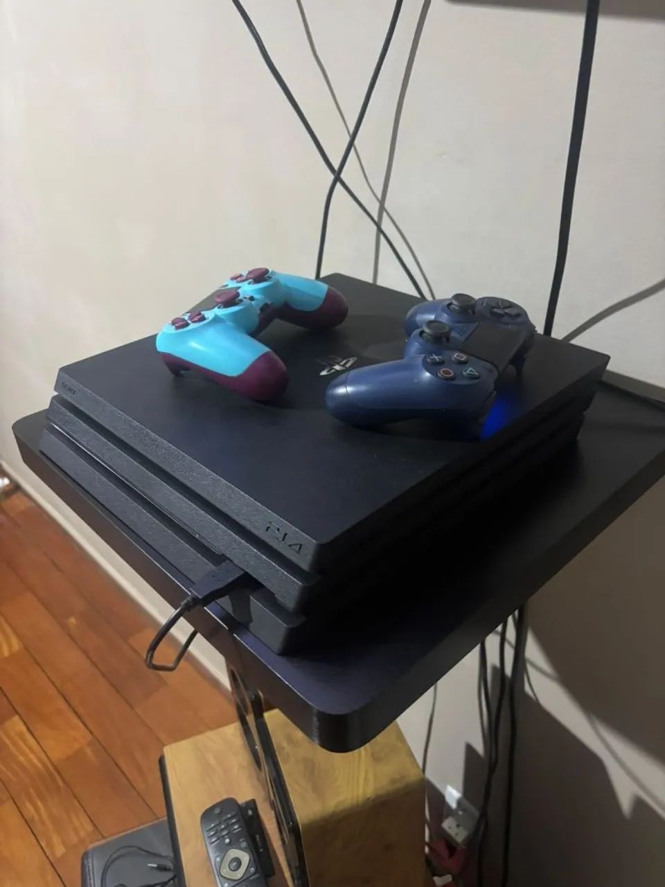 PS4 PRO 1T - Foto 5