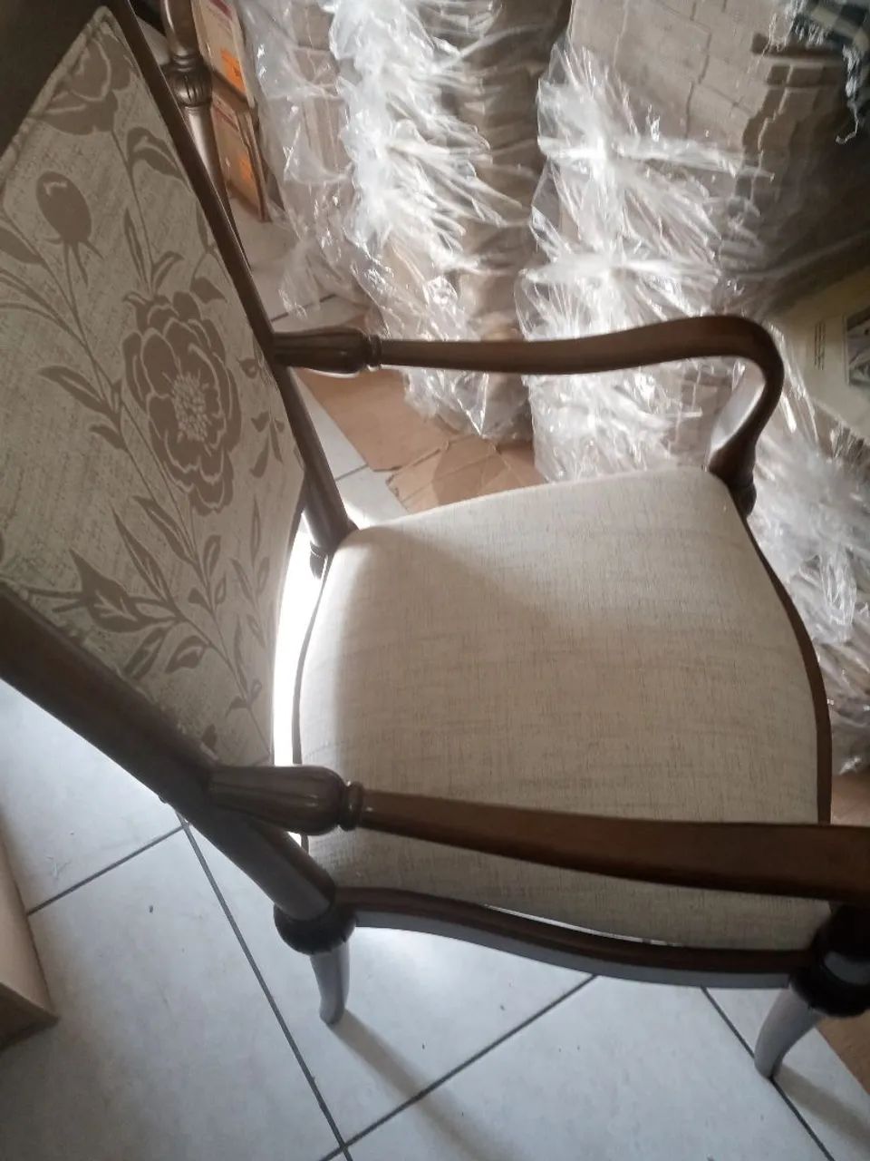 MESA C/ 8 CADEIRAS (DESIGN CLÁSSICO)) - Foto 5