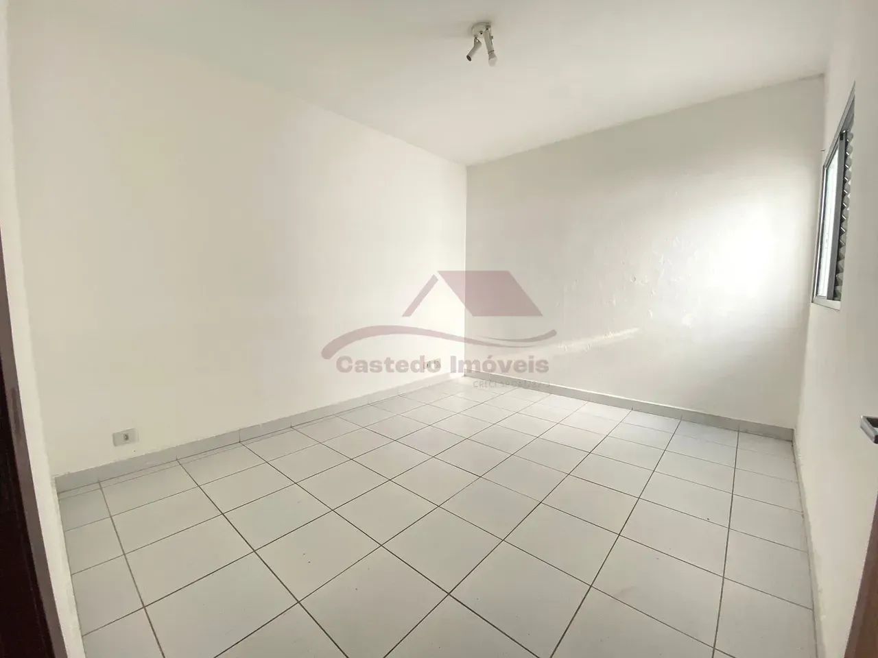 Imóvel para aluguel possui 130 metros quadrados com 3 quartos - Foto 5