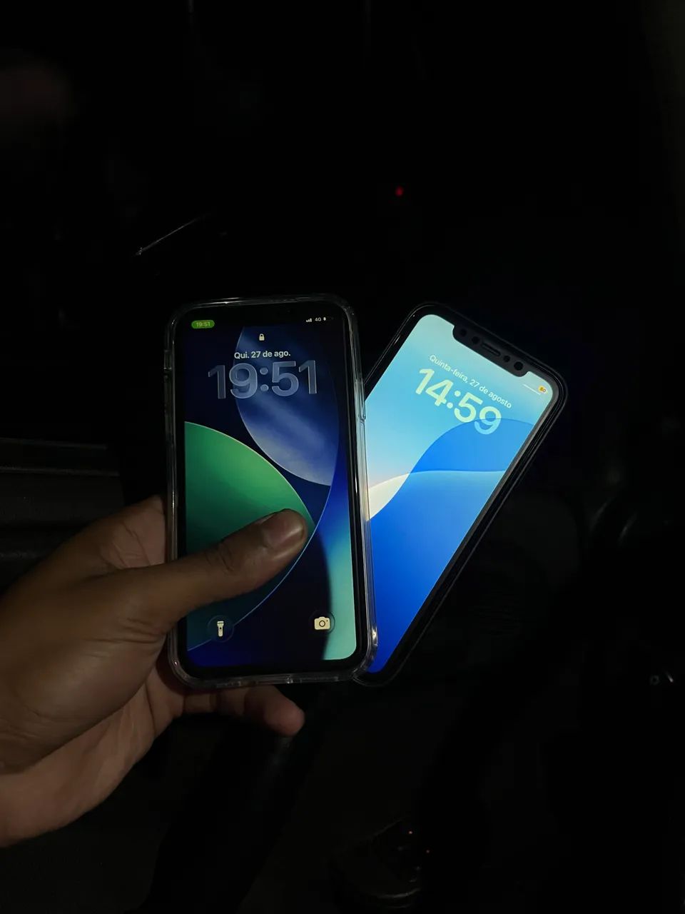 Vendo iPhone XR ou 11 na capa do 17 pro - Foto 2